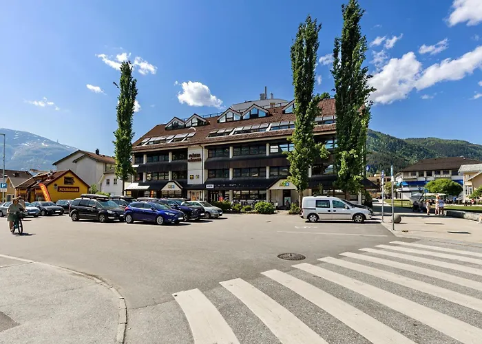Sogndal Apartment - Central & Near Sognefjord *
